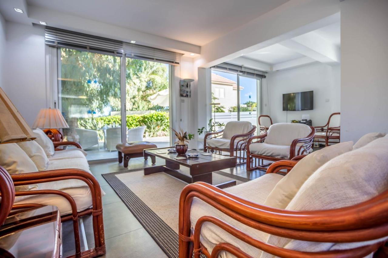 Villa Hibiscus Protaras Bagian luar foto