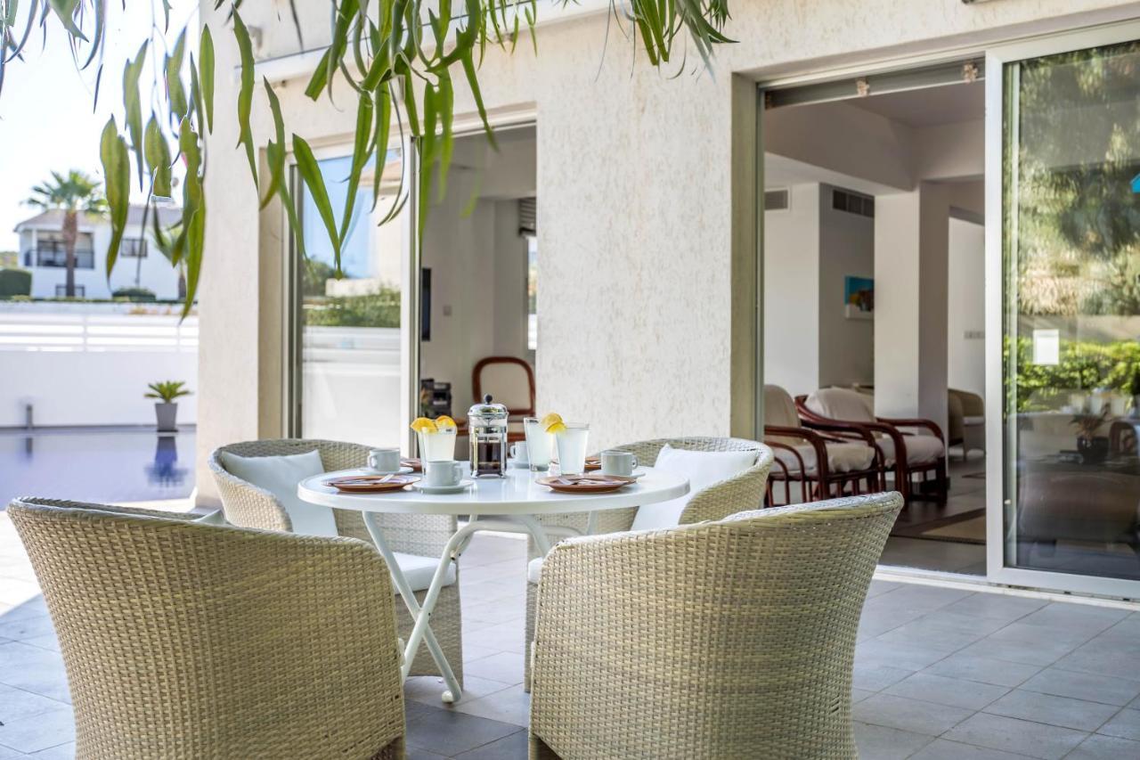 Villa Hibiscus Protaras Bagian luar foto