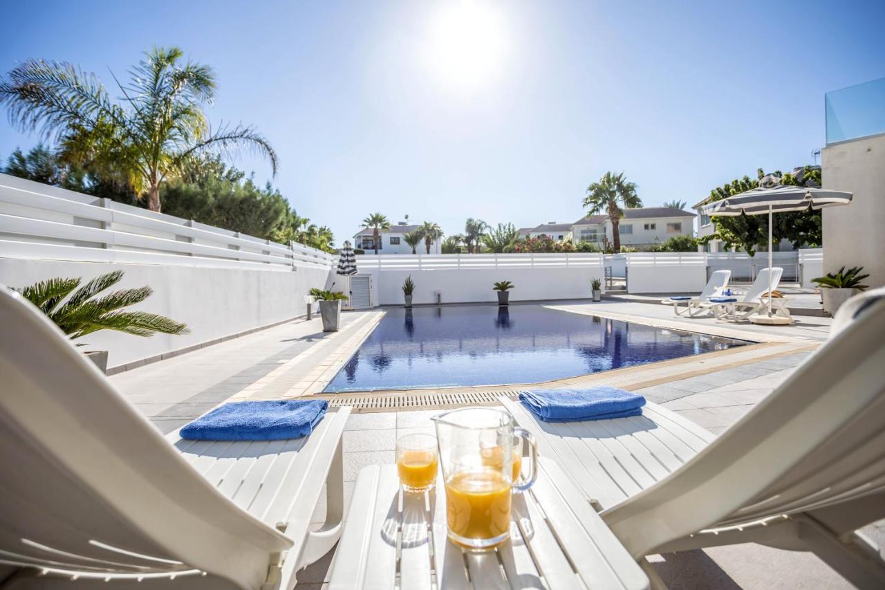 Villa Hibiscus Protaras Bagian luar foto